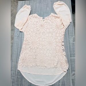 Women's Floral Lace Blouse in Pale Cream Beige